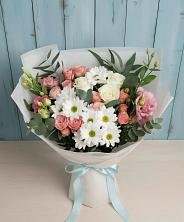 Букет цветов из:  Розы, Лизиантусы и Хризантемы в Быково Подольского района