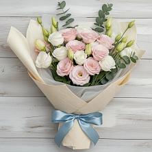 Букет цветов из:  Лизиантусы в Быково Подольского района