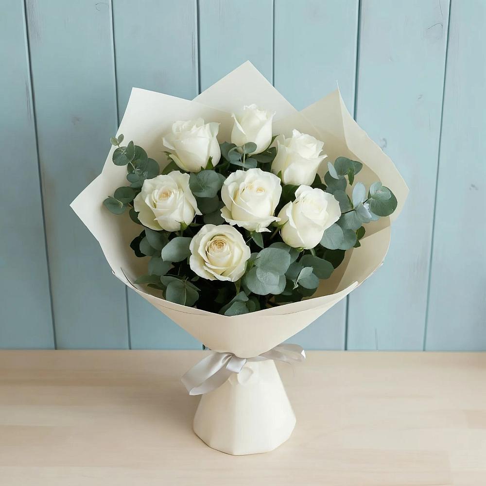 Букет Белые розы в Эвкалипте в Быково Подольского района